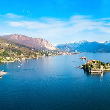 Apartament White Paradise Rooftop Stunning Lake View - Happy *