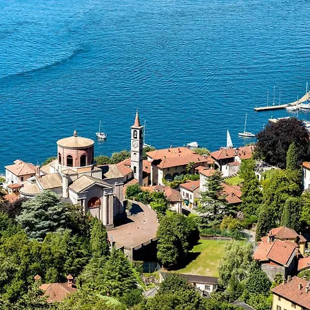 White Paradise Rooftop Stunning Lake View - Happy Apartament *