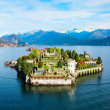 White Paradise Rooftop Stunning Lake View - Happy Apartament Nebbiuno
